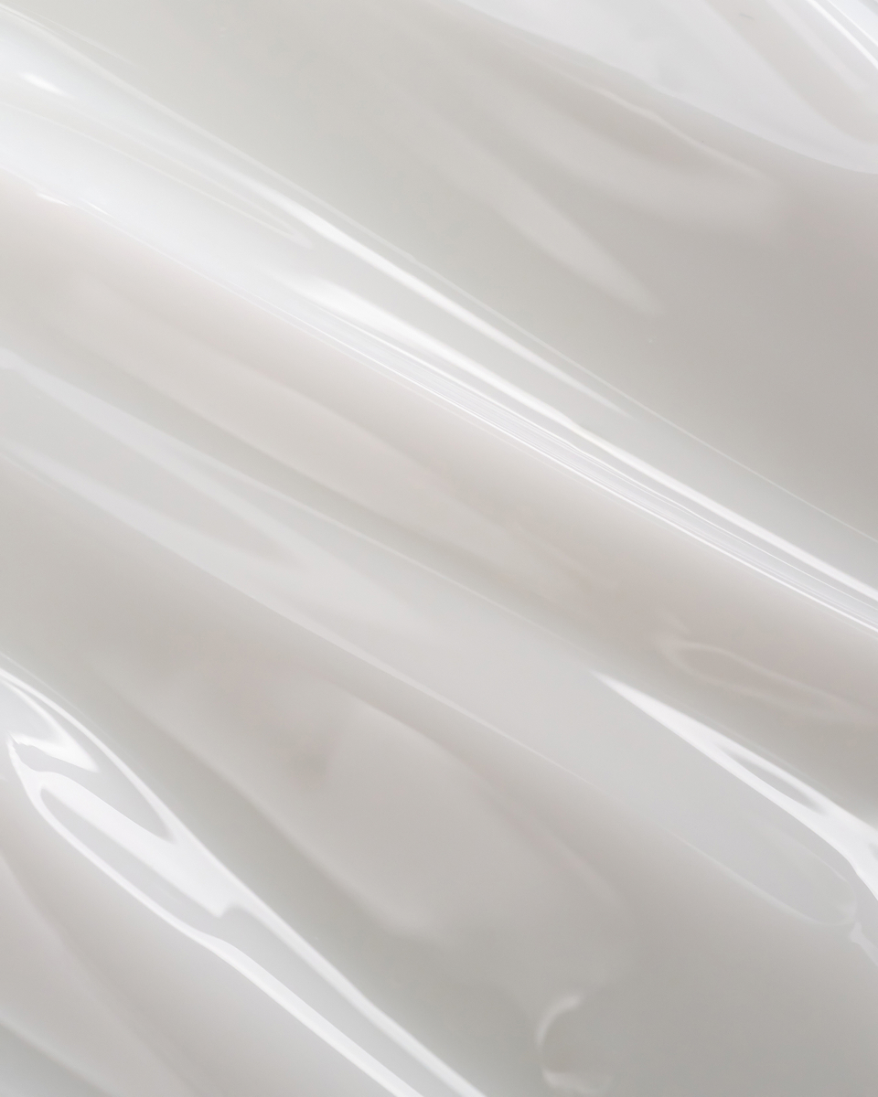 DARK ICONIC GEL 03 – Leitoso quente – 15 ml