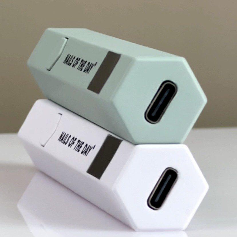 NAILSOFTHEDAY Nail Lamp Green - lanterna UV/LED para unhas (formas superiores e inferiores) - Image 2