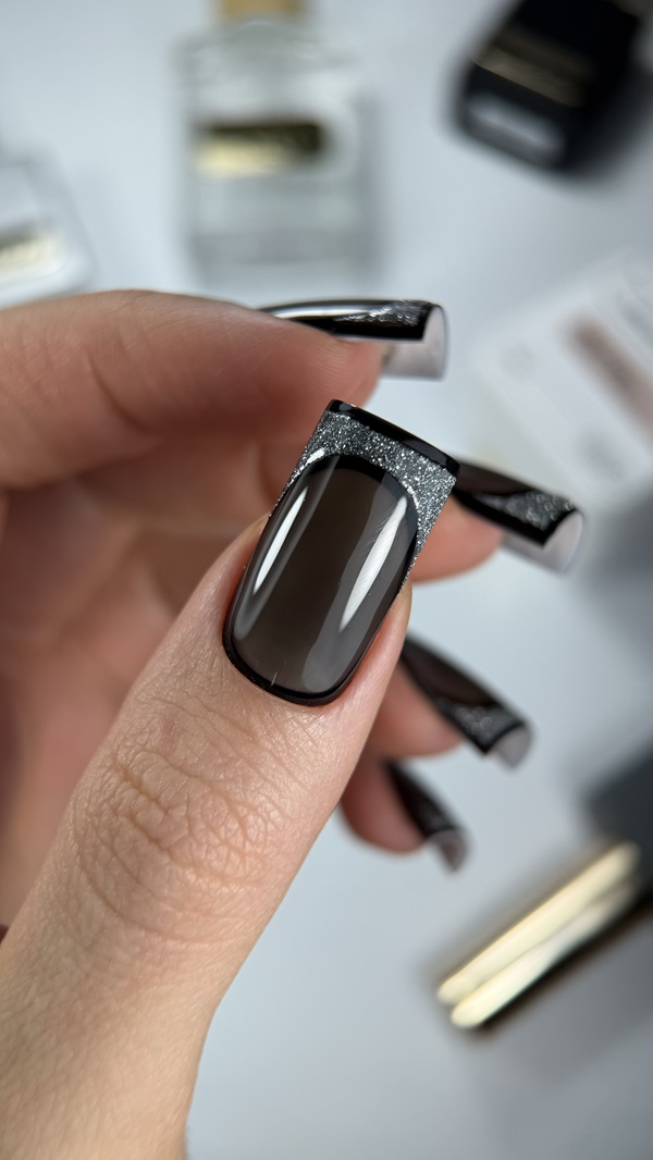 Top HEYLOVE Color Black Side, 15 ml - Image 2